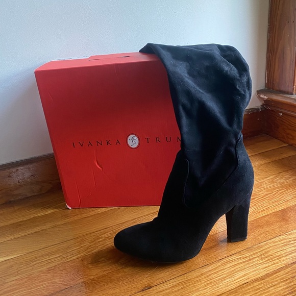 Over-the-knee suede boots - Picture 3 of 11